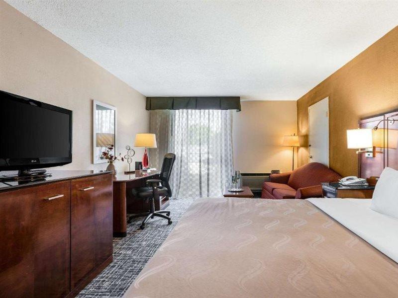 Wingate By Wyndham Troy Hotel Exterior foto