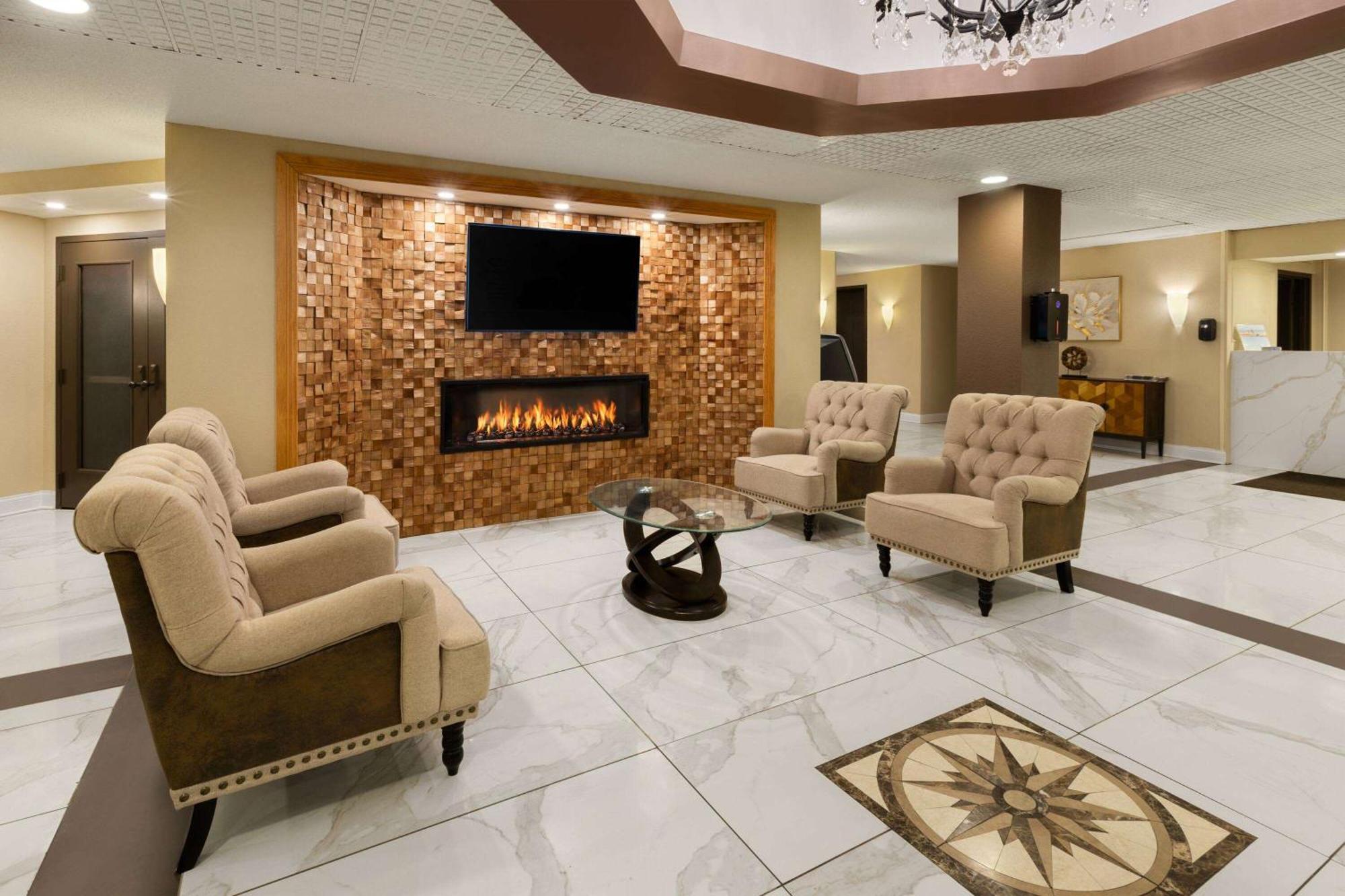 Wingate By Wyndham Troy Hotel Exterior foto
